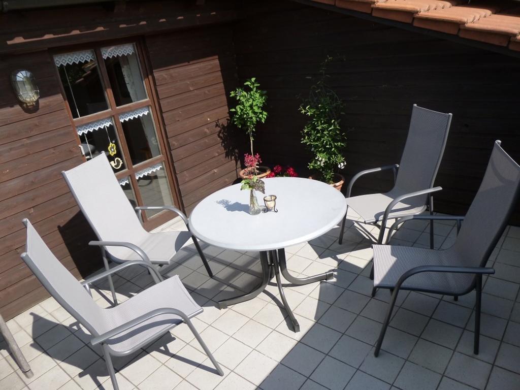 Gastehaus Fischer Hotell Eschlkam Rum bild